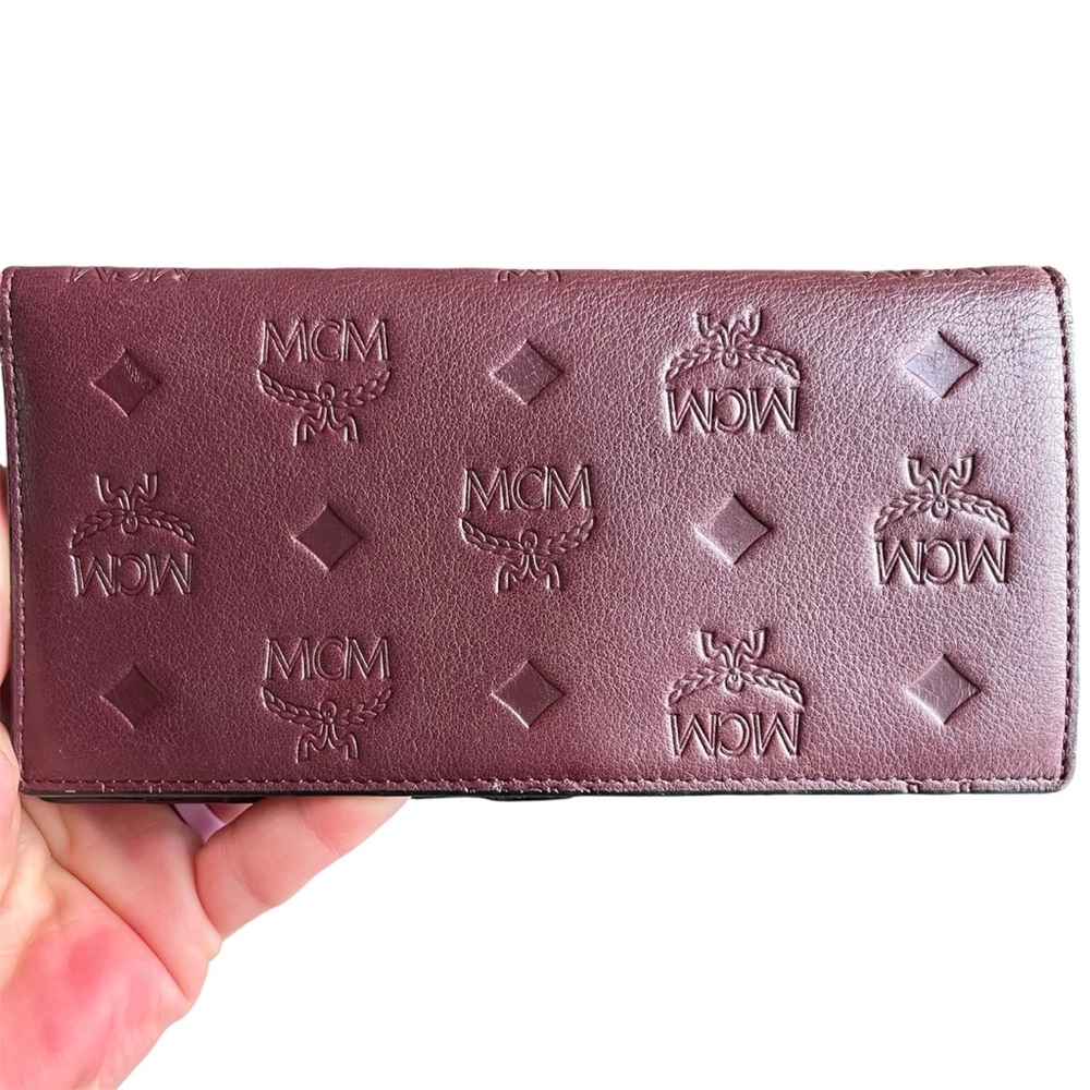 MCM | EUC Embossed Lather Klara Wallet
